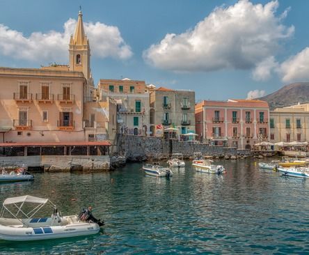 Matka Lipari ja Aeolian saarille  - Italia patikointimatkat 