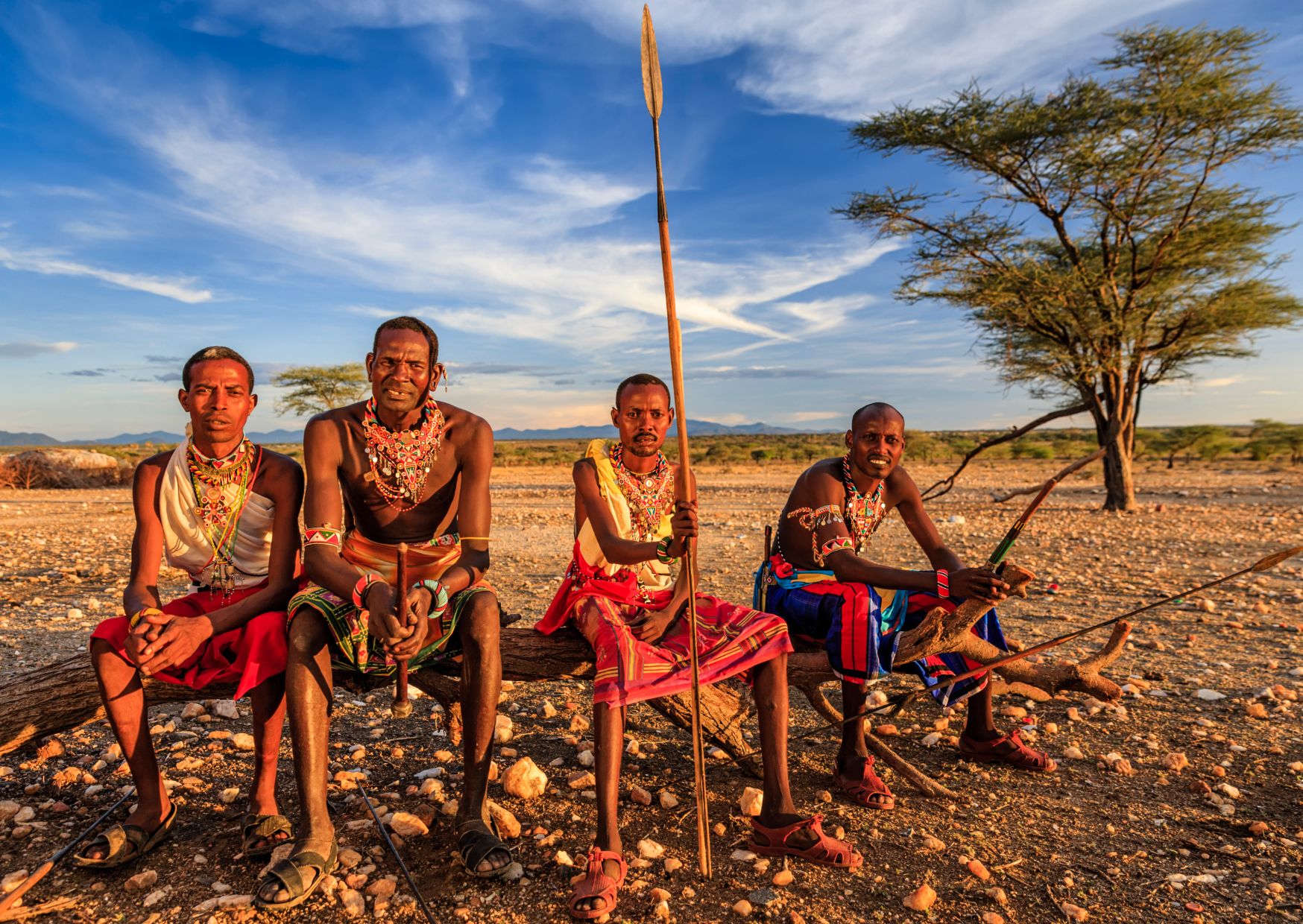 Kenian safari - samburuheimon miehiä