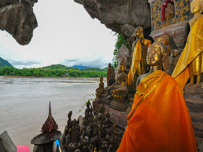 Pak ou cave luang prabang